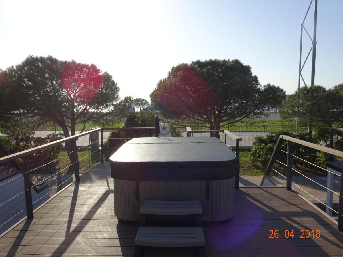 Floating House Hurrea Villa Portoroz Bagian luar foto