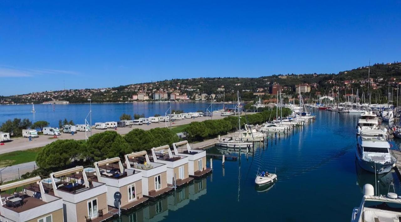 Floating House Hurrea Villa Portoroz Bagian luar foto