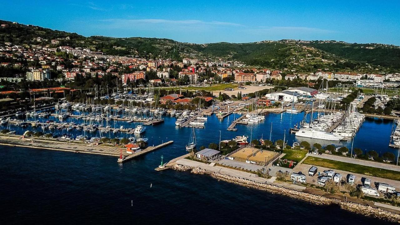 Floating House Hurrea Villa Portoroz Bagian luar foto