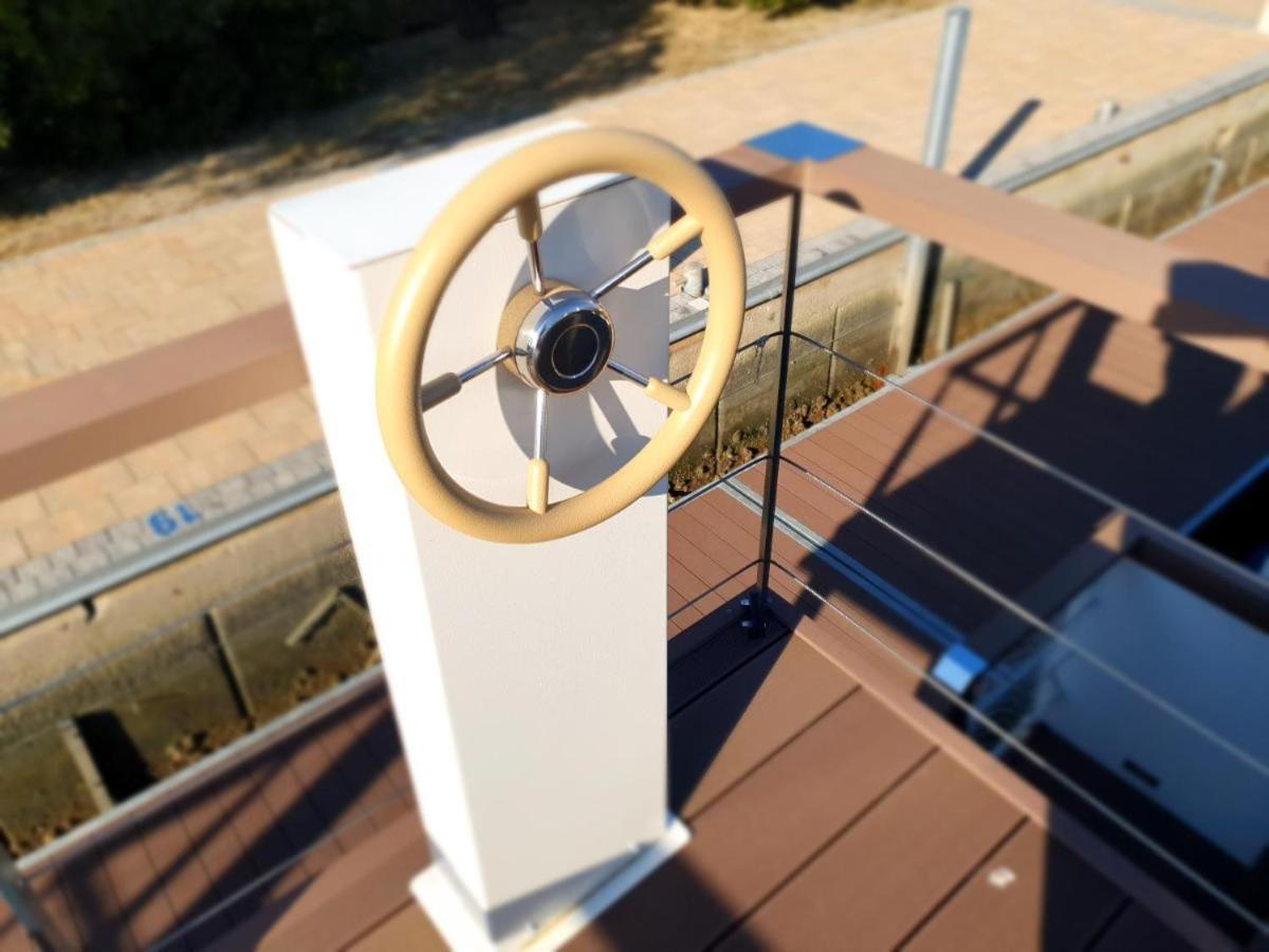 Floating House Hurrea Villa Portoroz Bagian luar foto