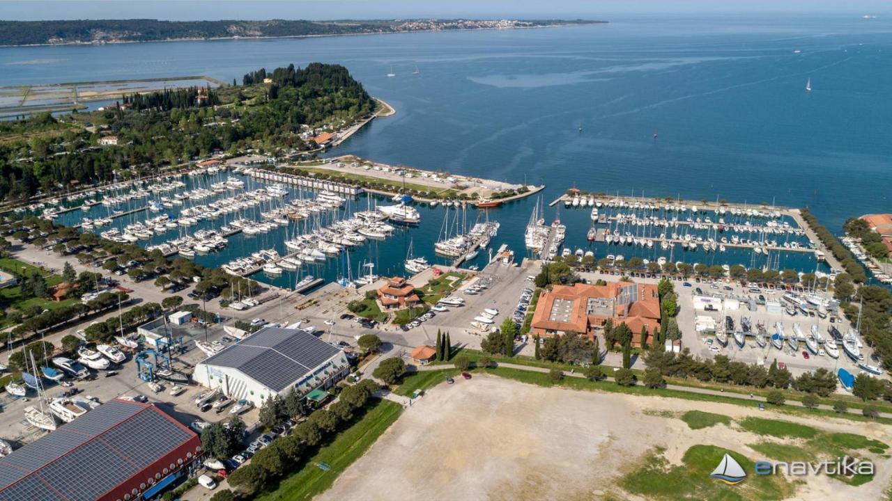 Floating House Hurrea Villa Portoroz Bagian luar foto