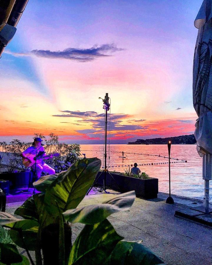 Floating House Hurrea Villa Portoroz Bagian luar foto