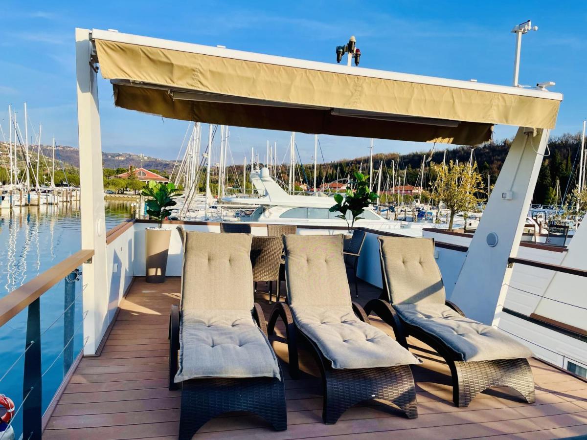 Floating House Hurrea Villa Portoroz Bagian luar foto