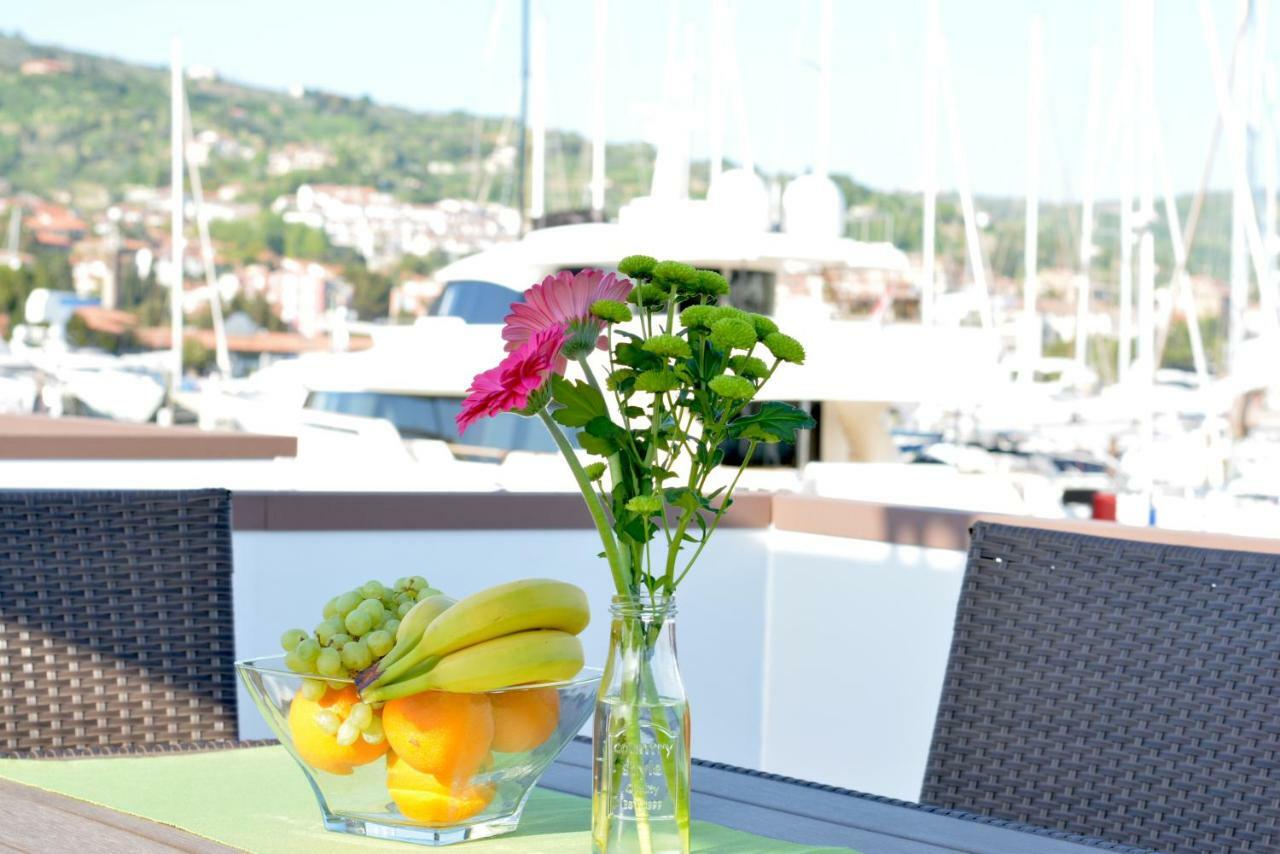 Floating House Hurrea Villa Portoroz Bagian luar foto